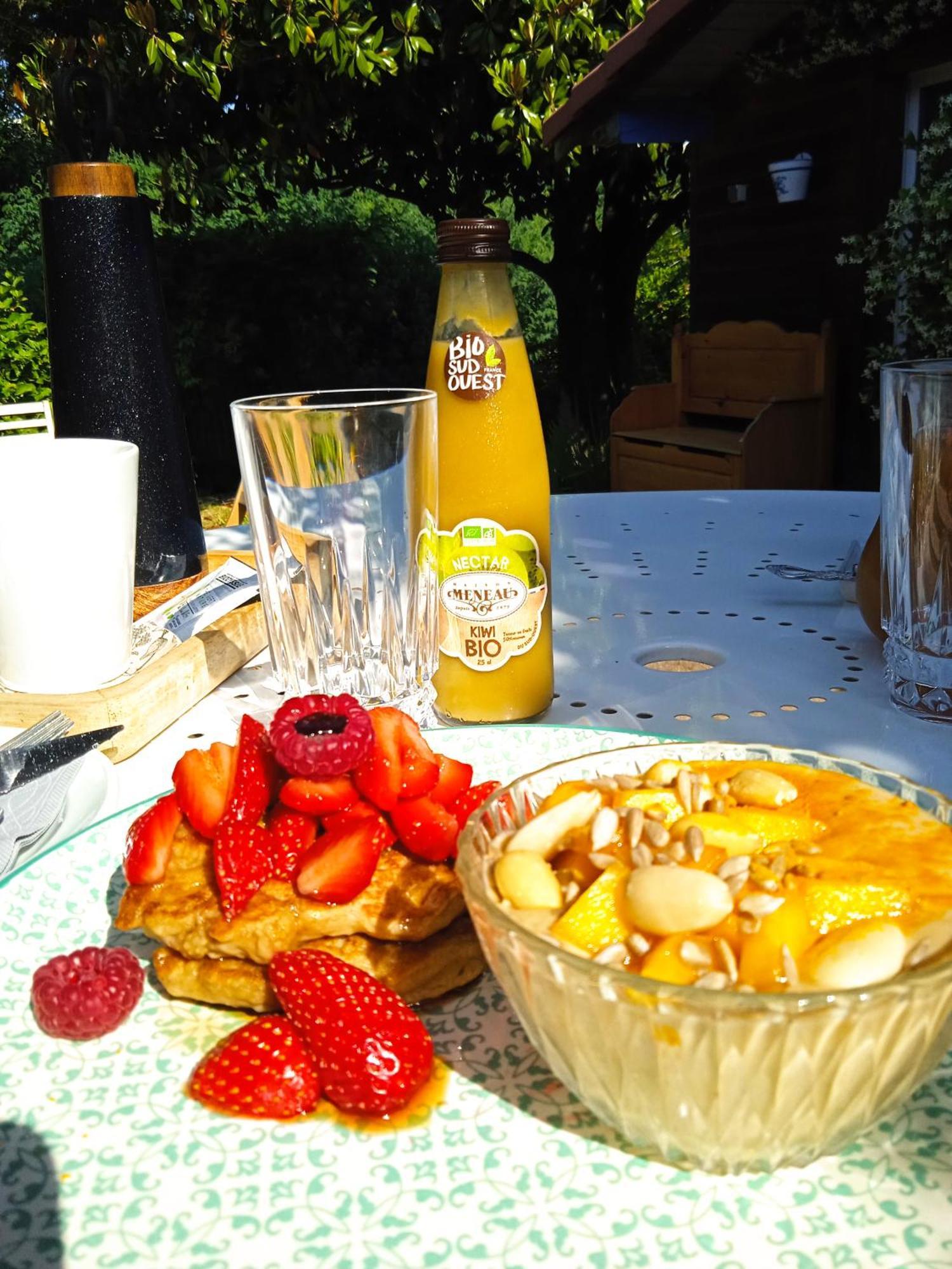 Les Jardins De Mimizan Bed & Breakfast Exterior foto